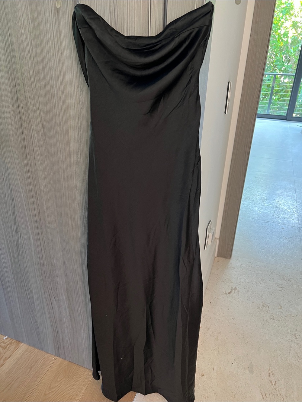 NWT REVOLVE Australia SHOWPO Charlita satin strapless maxi dress US 4 - Picture 8 of 11